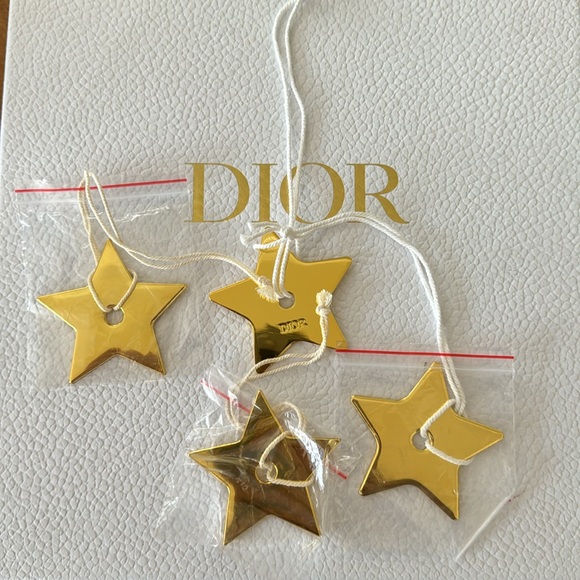 Authentic Dior Star - Picture 2 of 2